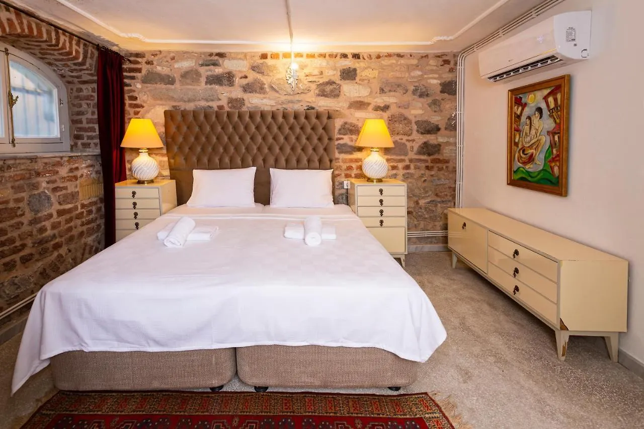 Mansion With Lemon Tree Apartment Izmir